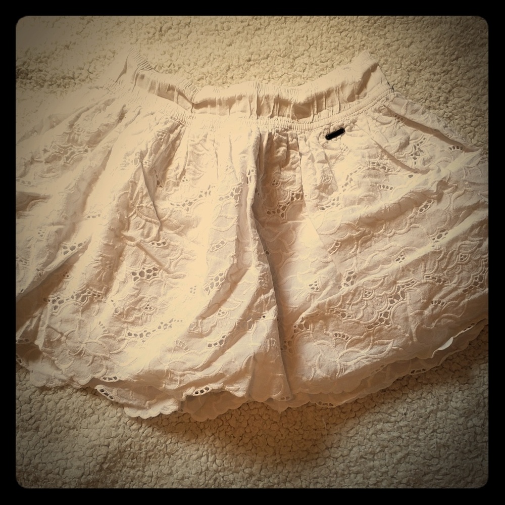 Lace skirt